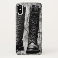 Zähe schwarze Biker-Stiefel mit Schnürung Zeichnun