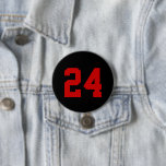 Zahl der schwarzen und roten Athleten Button<br><div class="desc">Freuen Sie sich auf Ihr Lieblings-Sportteam, Ihren Fußballspieler oder zeigen Sie einfach Ihren Schulstolz mit einem personalisierten Spirituosenknopf! Personalisieren Sie Ihre Daten mit der Jerseynummer eines Spielers oder einem anderen benutzerdefinierten Text. Ideal für Fußball, Basketball, Baseball und Fußball! Erstellen Sie individuelle Buttone für das ganze Team, Cheerleader, Eltern und Geschwister,...</div>