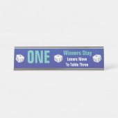 Zahl-Zeichen der Bunco Würfel-Tabelle-eine Schreibtischnamensplakette (Vorderseite )