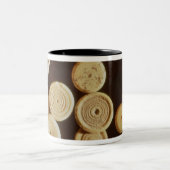 Zähler und Würfel, Gallo-Römisch Zweifarbige Tasse (Mittel)