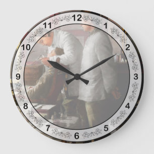 Zahnarzt - Die Schrecken des Krieges 1917 Große Wanduhr