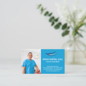 Zahnarzt lächelt im Büro Visitenkarte (Stehend Vorderseite)