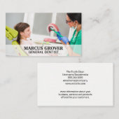 Zahnarzt zeigt kleine Mädchen wie man sie streiche Visitenkarte (Vorne/Hinten)