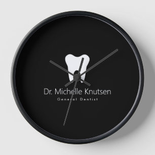 Zahnarztbüro für Zahnstangen Uhr