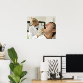 Zahnärztin untersucht Mann Poster (Heimbüro)