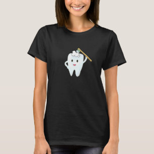 Zähne werden mit der Zahnbürste gereinigt T-Shirt