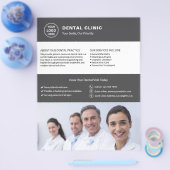 Zahnklinik Individuelles Logo Foto QR Grau Flyer (Einzeln)