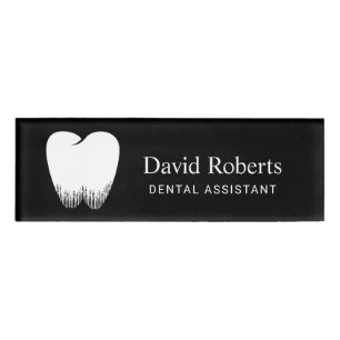 Zahnstooth-Logo Beruflicher Zahnarztassistent Namenschild