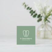 Zahnstooth-Logo Minimalistisch Green Dental Care Quadratische Visitenkarte (Stehend Vorderseite)