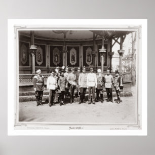 Zar Nicholas II (1868-1918) stehend in der Garde Poster