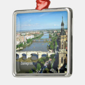 Zaragoza, Spanien, landschaftliches Foto, Ornament Aus Metall (Links)