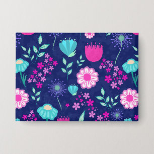 Zarte Blumen und botanische Details Button