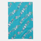 Zarte Blütenzweige  Geschirrtuch (Vertikal)