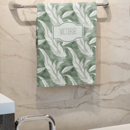 Zarte graue monogrammierte grüne Federn Badhandtuch Set