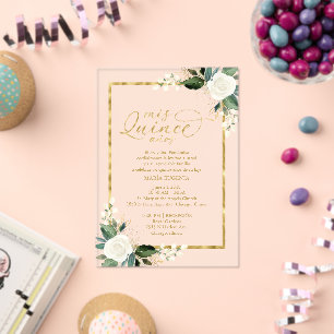 Zarte weiße und goldene florale Quinceañera Acryleinladungen