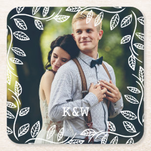 Zartes Blätterrahmen mit monogrammiertem Foto Rechteckiger Pappuntersetzer