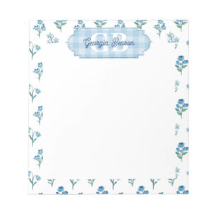 Zartes blaues Blumenmonogramm Cottagecore Notizblock