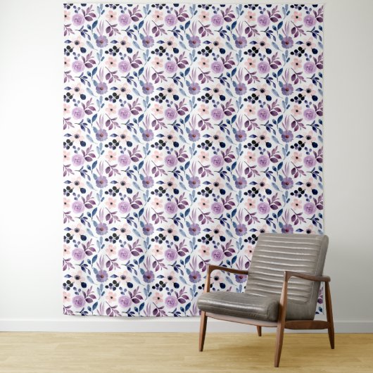 Zartes Blumendesign mit navyblauen Lavendelblätter Wandteppich (Beispiel)