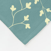 Zartes Creme-Blatt Staub-Teal Botanisches Muster Fleecedecke (Ecke)