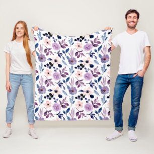 Zartes florales Design mit navyblauen Lavendelblät Fleecedecke