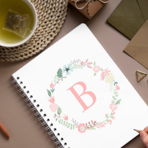 Zartes monogrammiertes Blumenkränzchen Notizblock