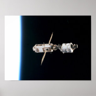 Zarya und Unity bilden die Internationale Raumstat Poster