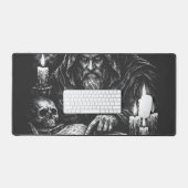 Zauberer beim Studium des Grimoire — von BurnsInHe Schreibtischunterlage (Tastatur & Maus)