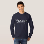 Zauberer in den Trainings-Geschenken T-Shirt (Vorne ganz)