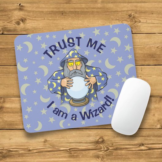 Zauberer mit Ball Alter Zauberer mit blauem Umhang Mousepad