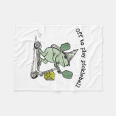 Zauberfrosch hält Schläger Roller fährt los zum Sp Fleecedecke (Vorderseite (Horizontal))