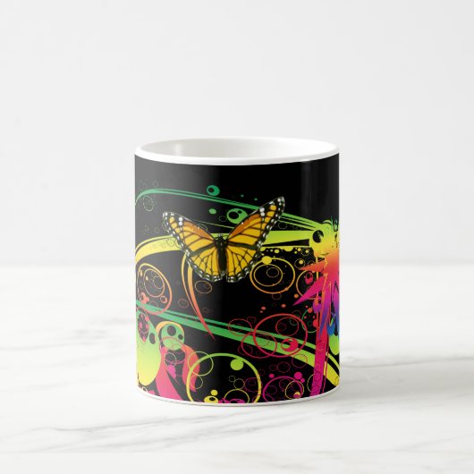 Zaubergarten mit Schmetterlingen Kaffeetasse (Mittel)