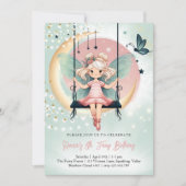 Zauberhafte Fee auf dem schwingenden Kindergeburts Einladung (Vorderseite)