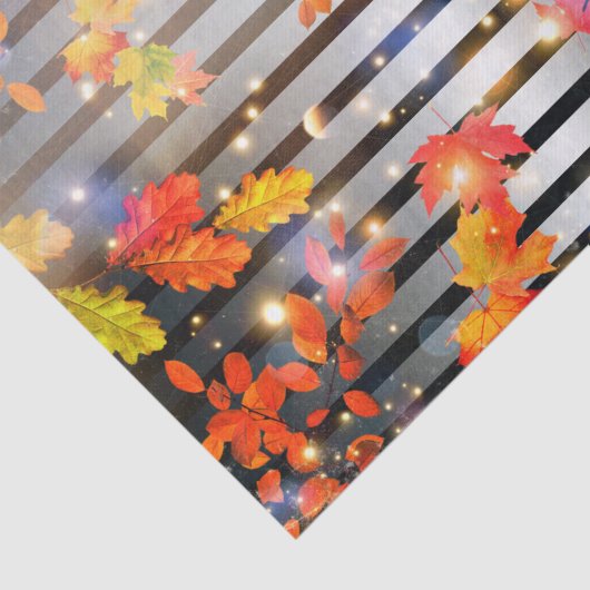 Zauberhafte Herbstbänke auf silbernen und schwarze Seidenpapier (Ausschnitt)