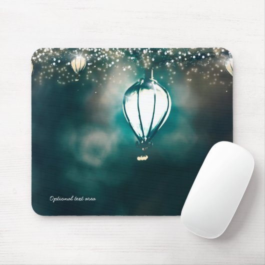Zauberhafte Sommer-Saitenlichter im Garten Mousepad (Mit Mouse)