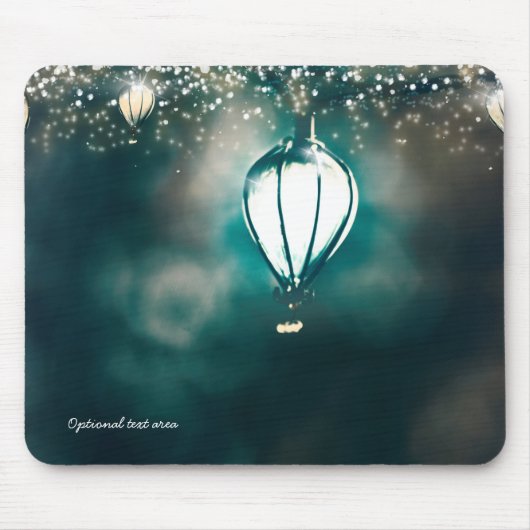 Zauberhafte Sommer-Saitenlichter im Garten Mousepad (Vorne)