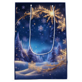 Zauberhafte Weihnachtszeit - goldene Schneeflocken Mittlere Geschenktüte (Rückseite)