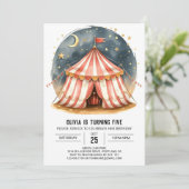 Zauberhafter, bearbeitbarer Karnevalskreis Geburts Einladung (Stehend Vorderseite)