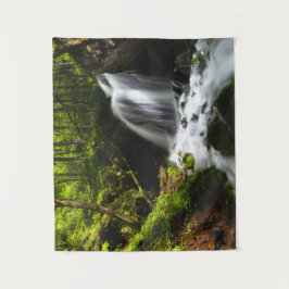 Zauberhafter Wasserfall im bezaubernden grünen Wal Wandteppich