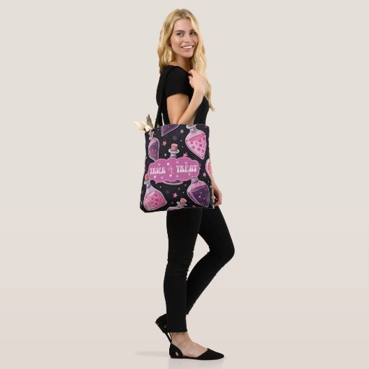 Zaubertränke rosa und Lila Trick oder Trete Tasche (Am Model)
