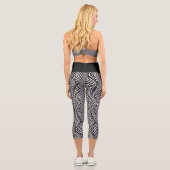 Zebra Abstrakt B&W Sherpa Blanket Capri Leggings (Rückseite)