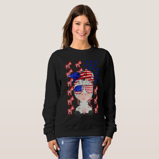 Zebra American Flag Zebra Patriotic 4. Juli Sweatshirt (Vorne ganz)