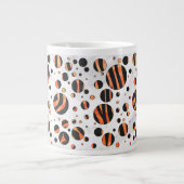 Zebra Black and Orange Polka Dots Jumbo-Tasse (Vorderseite)