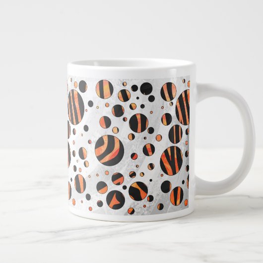 Zebra Black and Orange Polka Dots Jumbo-Tasse (Rechts)