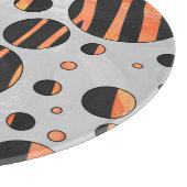 Zebra Black and Orange Polka Dots Schneidebrett (Ecke)