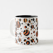 Zebra Black and Orange Polka Dots Zweifarbige Tasse (Vorderseite Links)