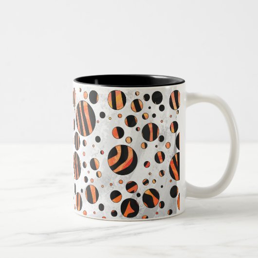 Zebra Black and Orange Polka Dots Zweifarbige Tasse (Rechts)