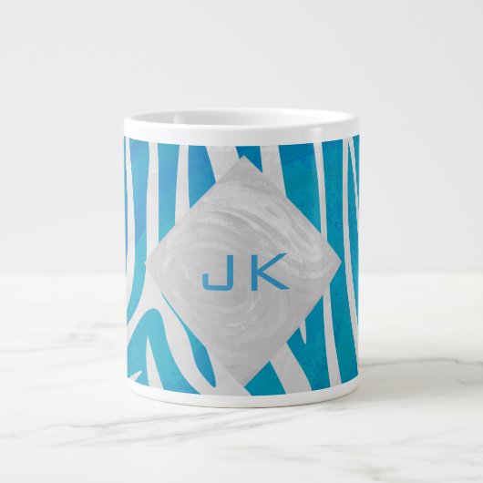 Zebra Blau und Weiß mit Monogramm Jumbo-Tasse (Vorderseite)