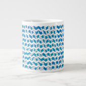 Zebra Blau und Weiß Zickzack Jumbo-Tasse (Vorderseite)