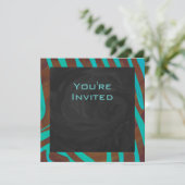 Zebra Brown und Aquamarin mit Monogramm Einladung (Stehend Vorderseite)