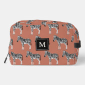 Zebra Exotic Animal Muster Terracotta Monogram Waschbeutel (Rückseite)